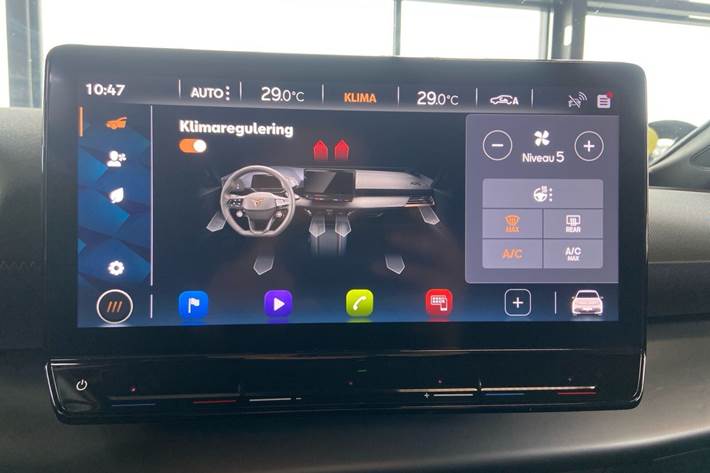 Rød Cupra Born fra 2023