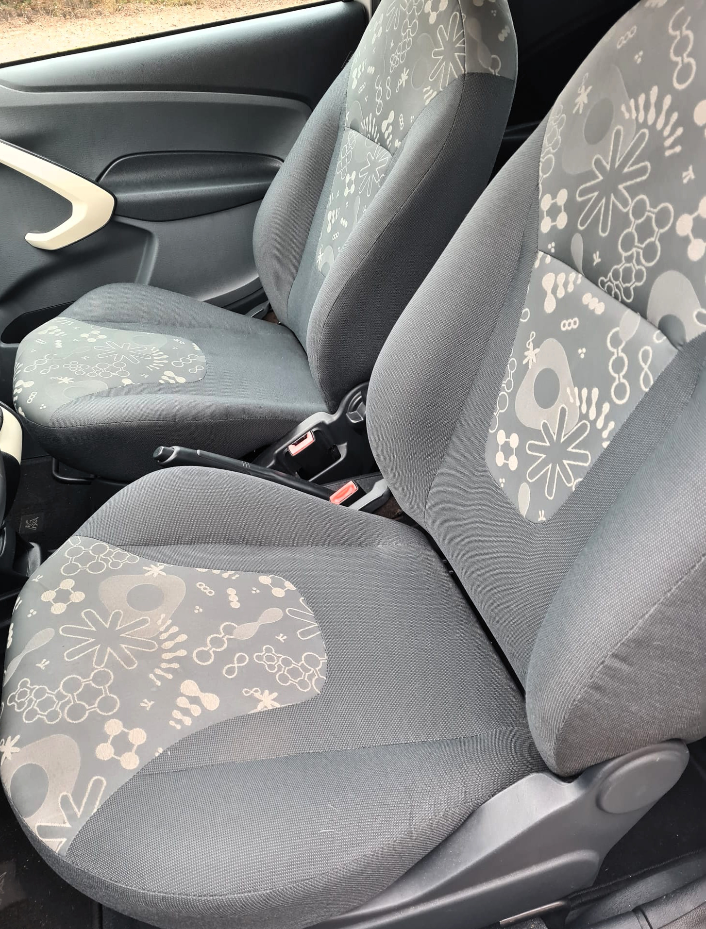 Grå Ford Ka fra 2014