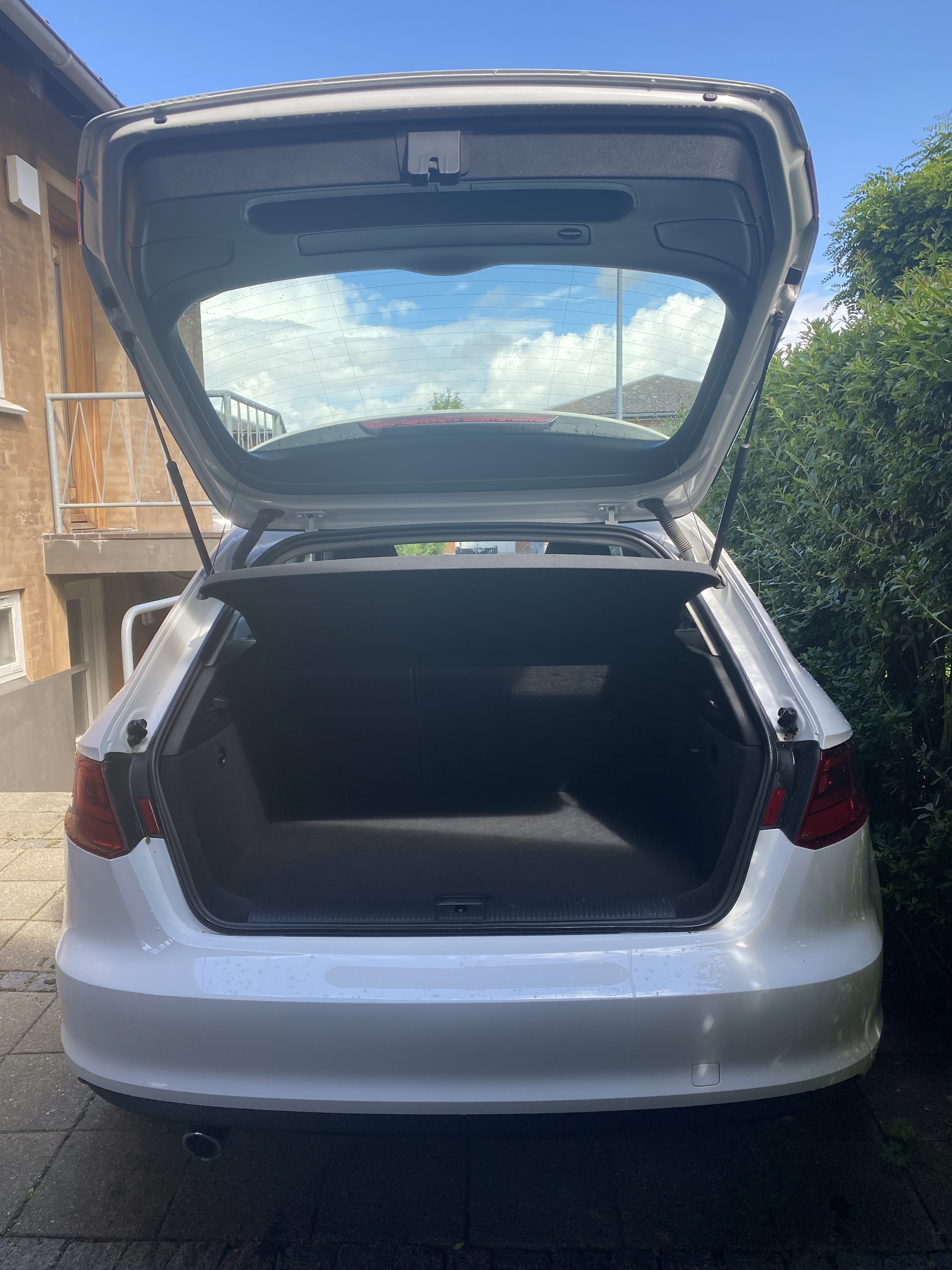 Hvid Audi A3 Sportback fra 2015