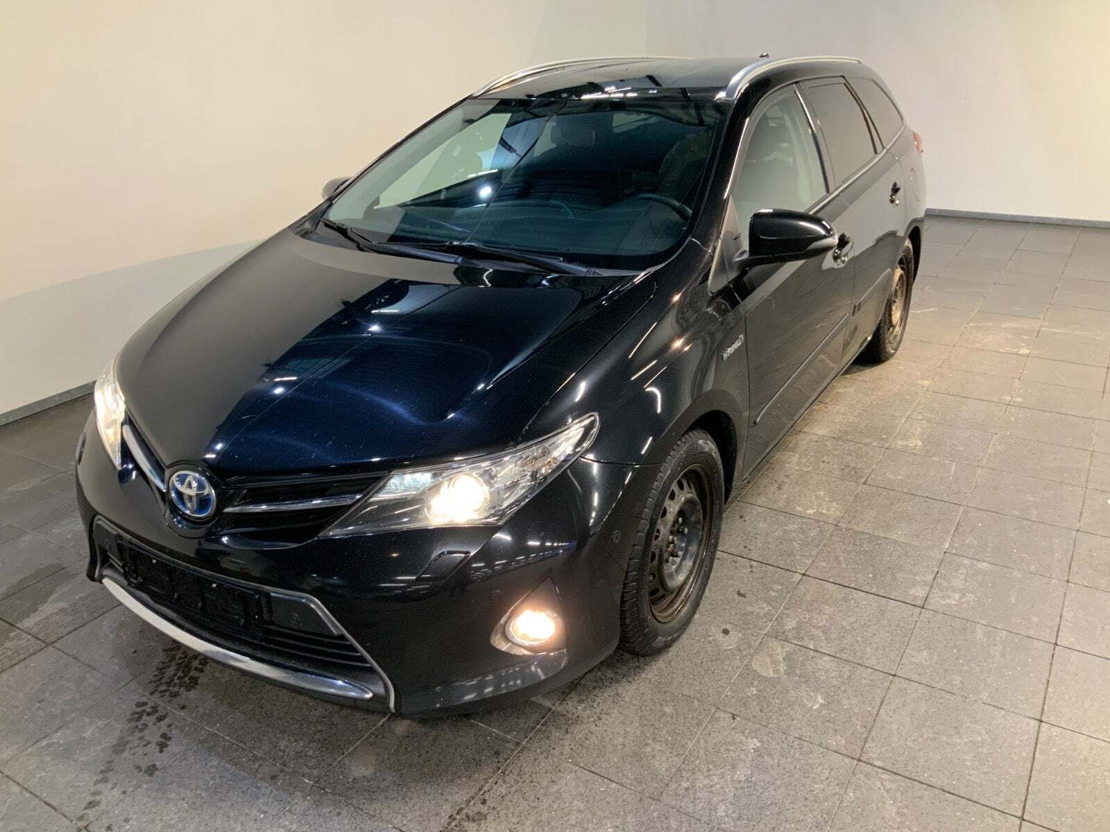 Toyota Auris 1,8 Hybrid H2 Touring Sports CVT