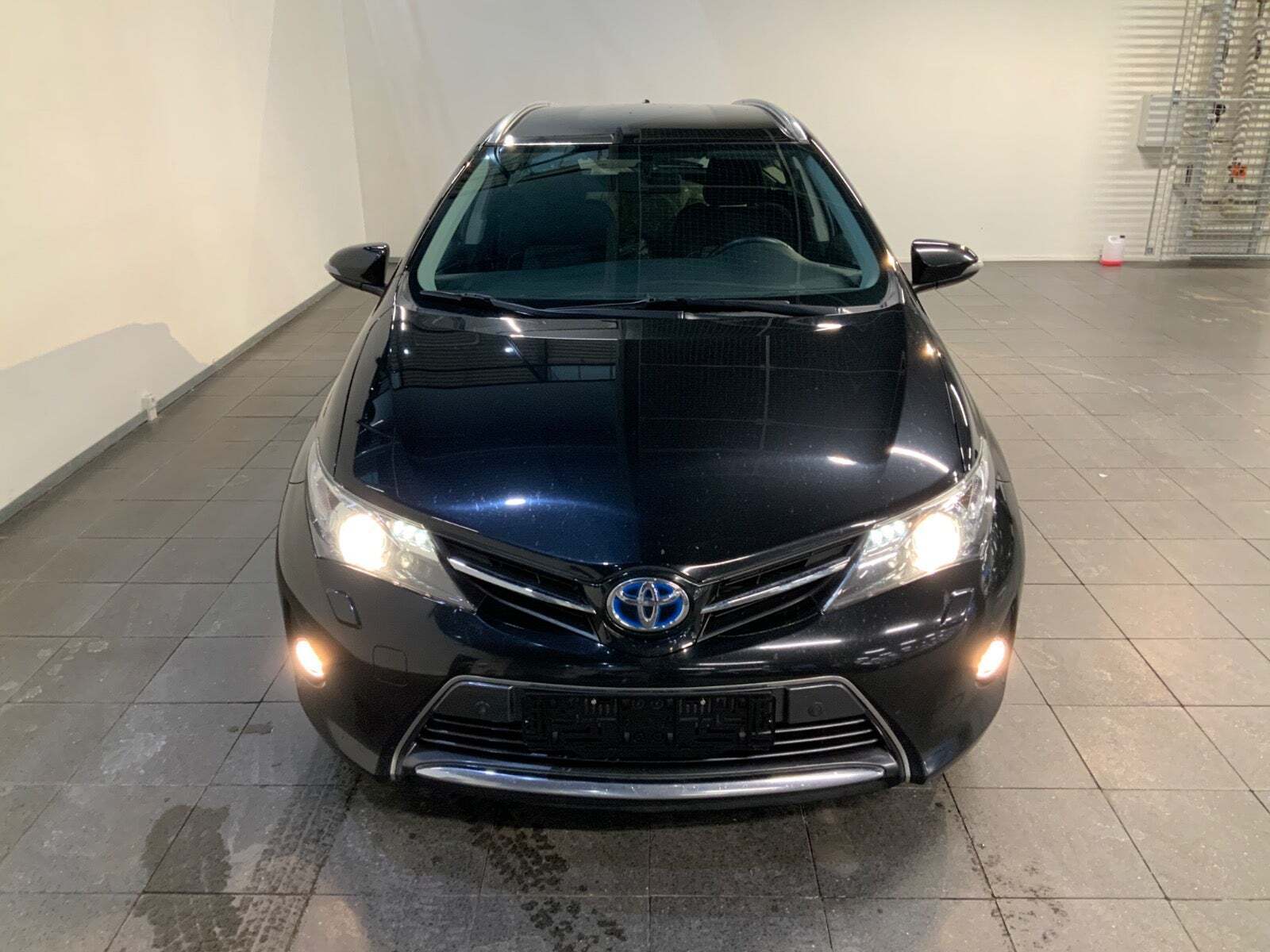 Toyota Auris 1,8 Hybrid H2 Touring Sports CVT