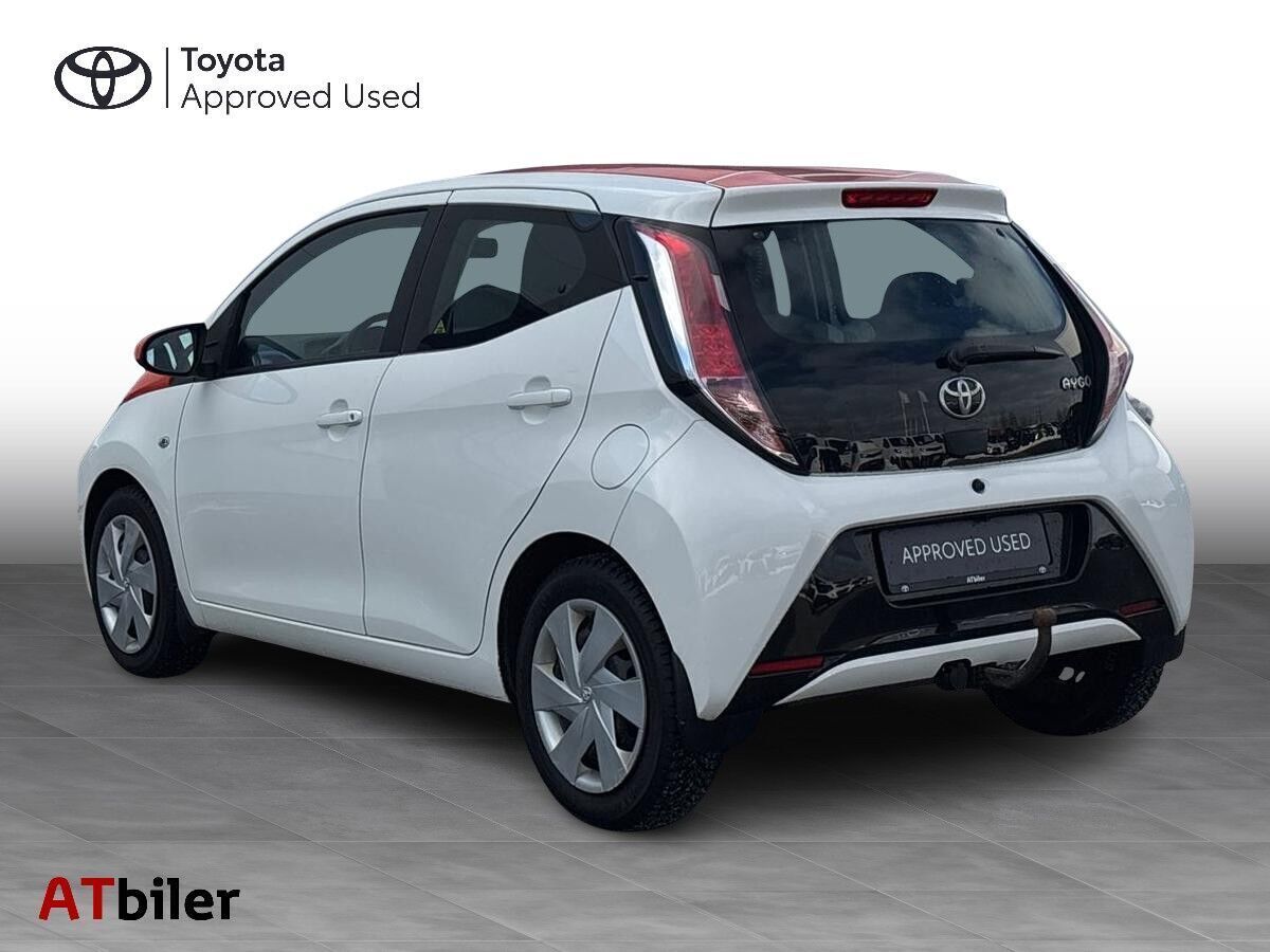 Toyota Aygo 1,0 VVT-I X-Play + X-Touch 69HK 5d