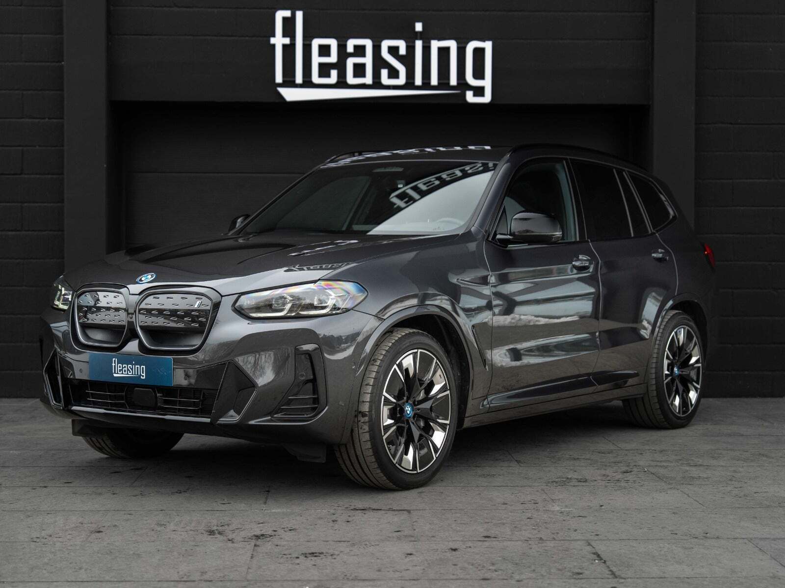 BMW iX3 Charged Plus M-Sport