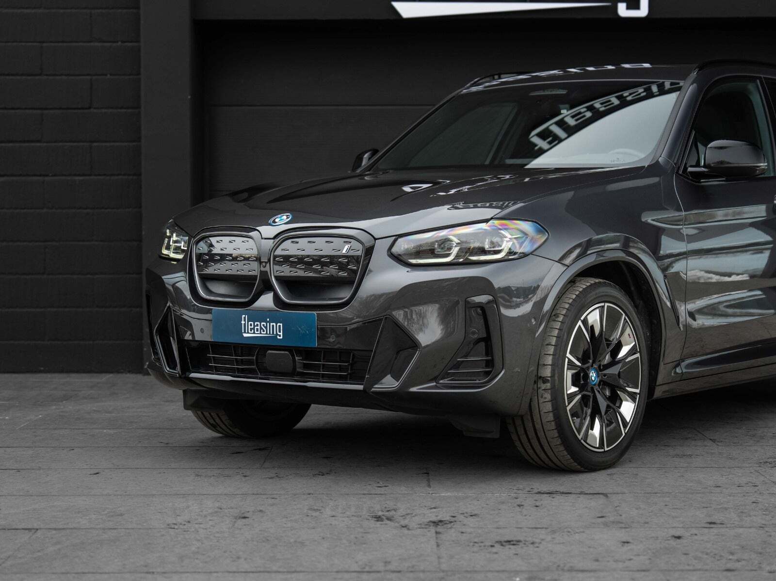 BMW iX3 Charged Plus M-Sport