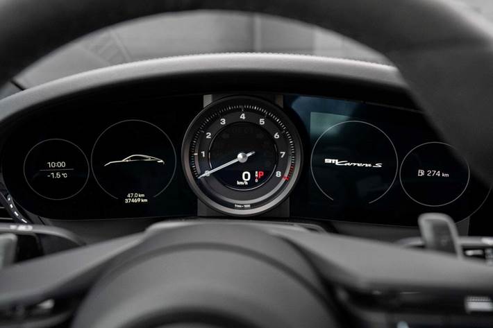Grå Porsche 911 Carrera S fra 2020
