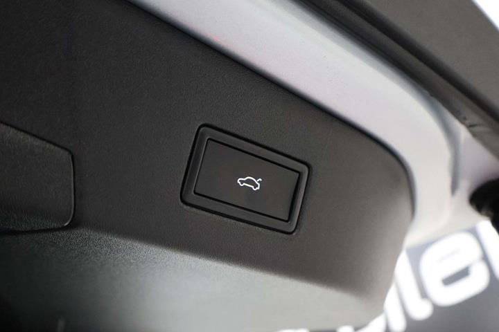 Sølv VW ID.4 fra 2025