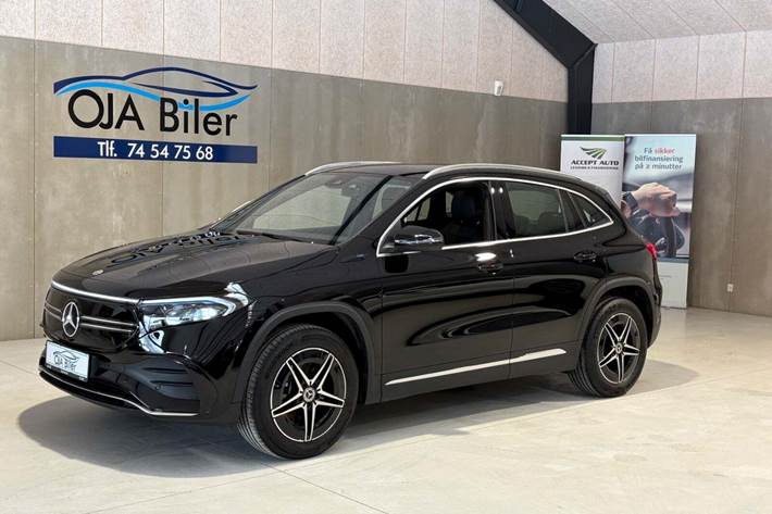 Sort Mercedes EQA250+ fra 2022 set udefra