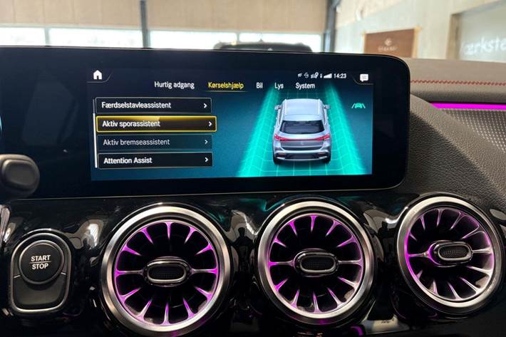 Sort Mercedes EQA250+ fra 2022