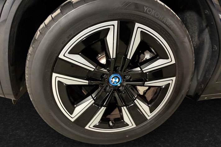 Sort BMW iX3 fra 2024