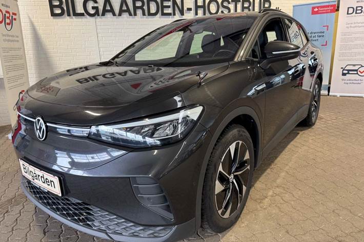 Grå VW ID.4 fra 2022 set udefra