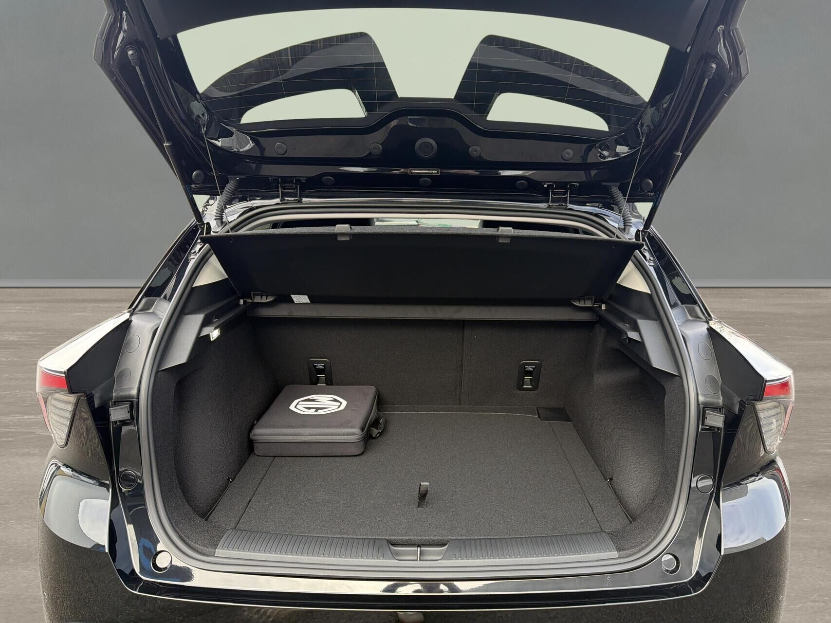 MG MG4 Electric EL Luxury Long Range 204HK 5d Aut.