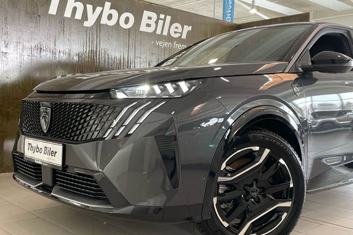 Grå Peugeot e-3008 fra 2025