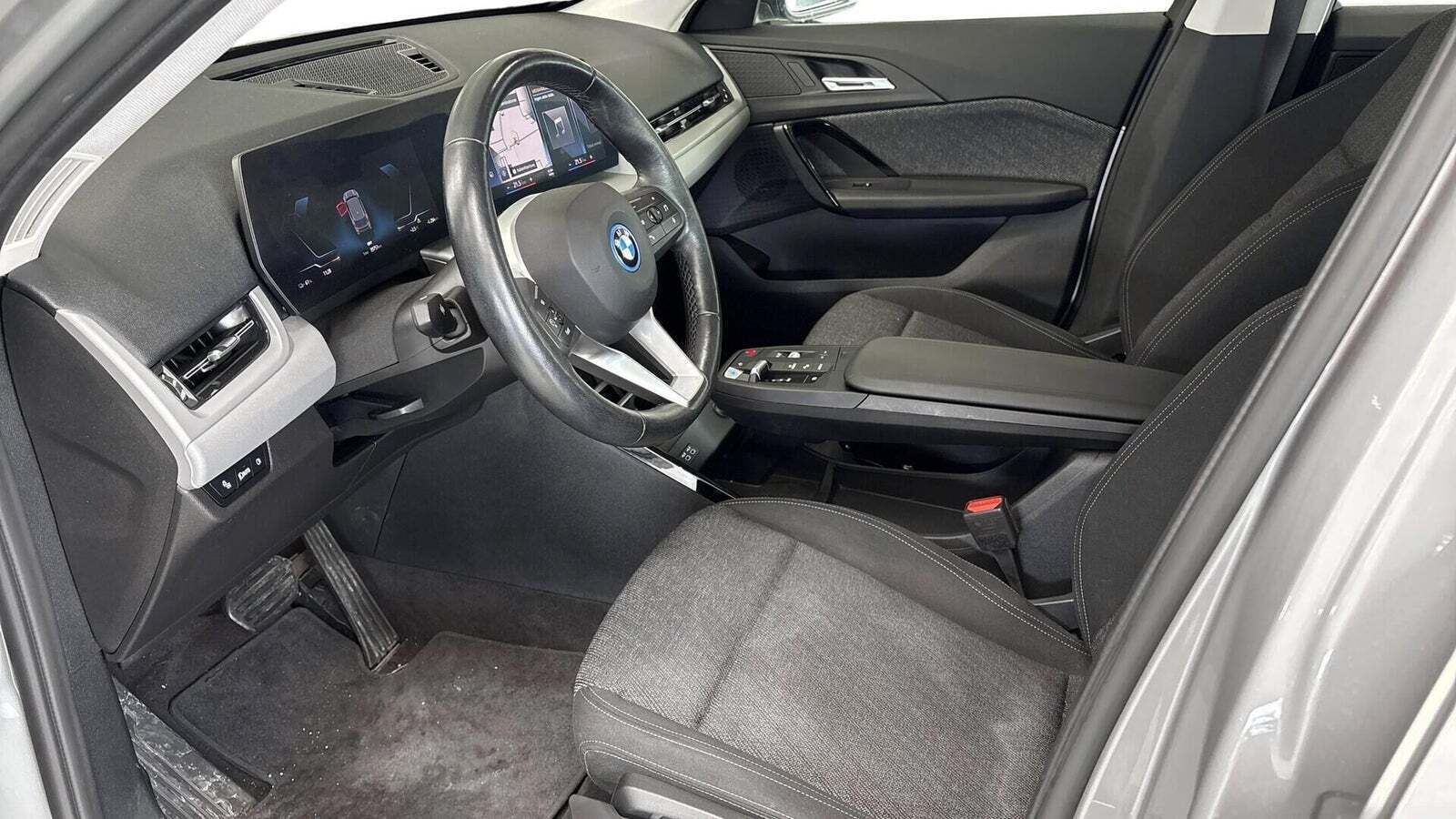 BMW iX1 xDrive30 X-Line
