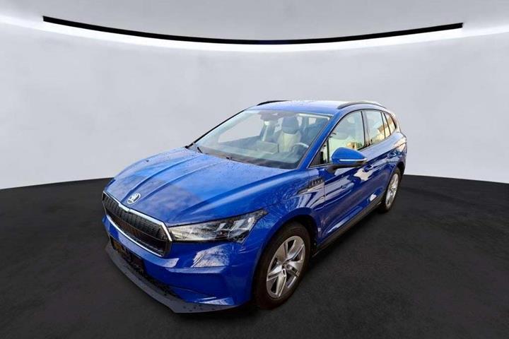 Blå Skoda Enyaq fra 2023