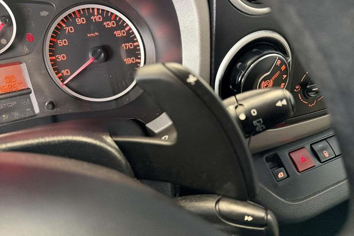 Sort Citroën Berlingo fra 2012