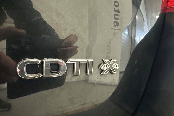 Sort Opel Mokka fra 2014