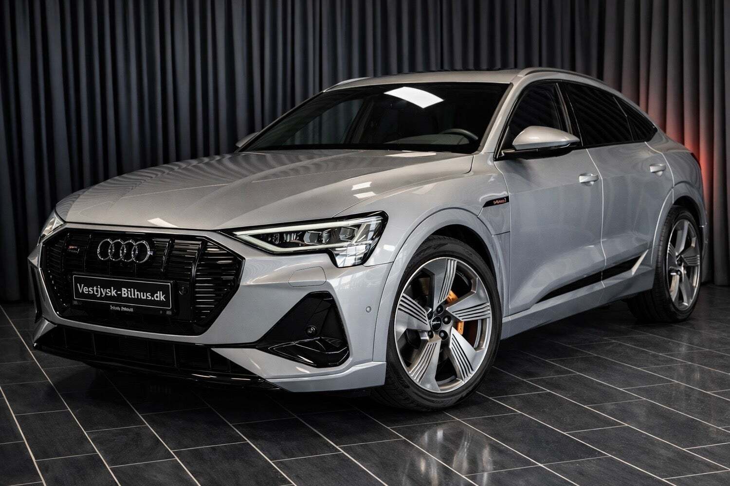 Audi e-tron 55 S-line Sportback quattro