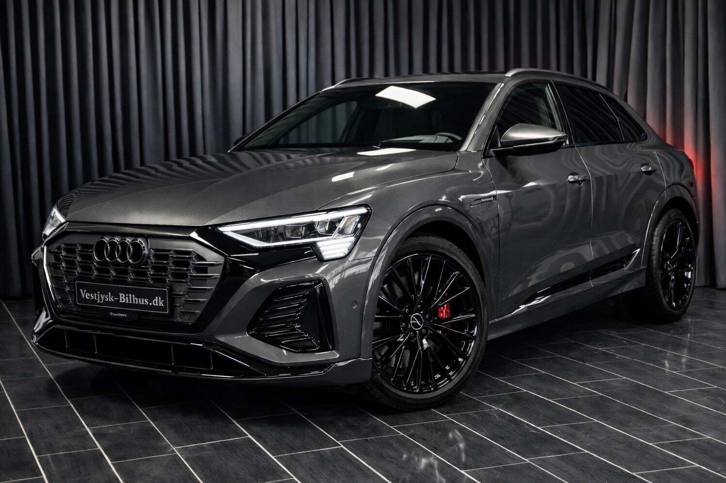 Audi Q8 e-tron 55 S-line quattro