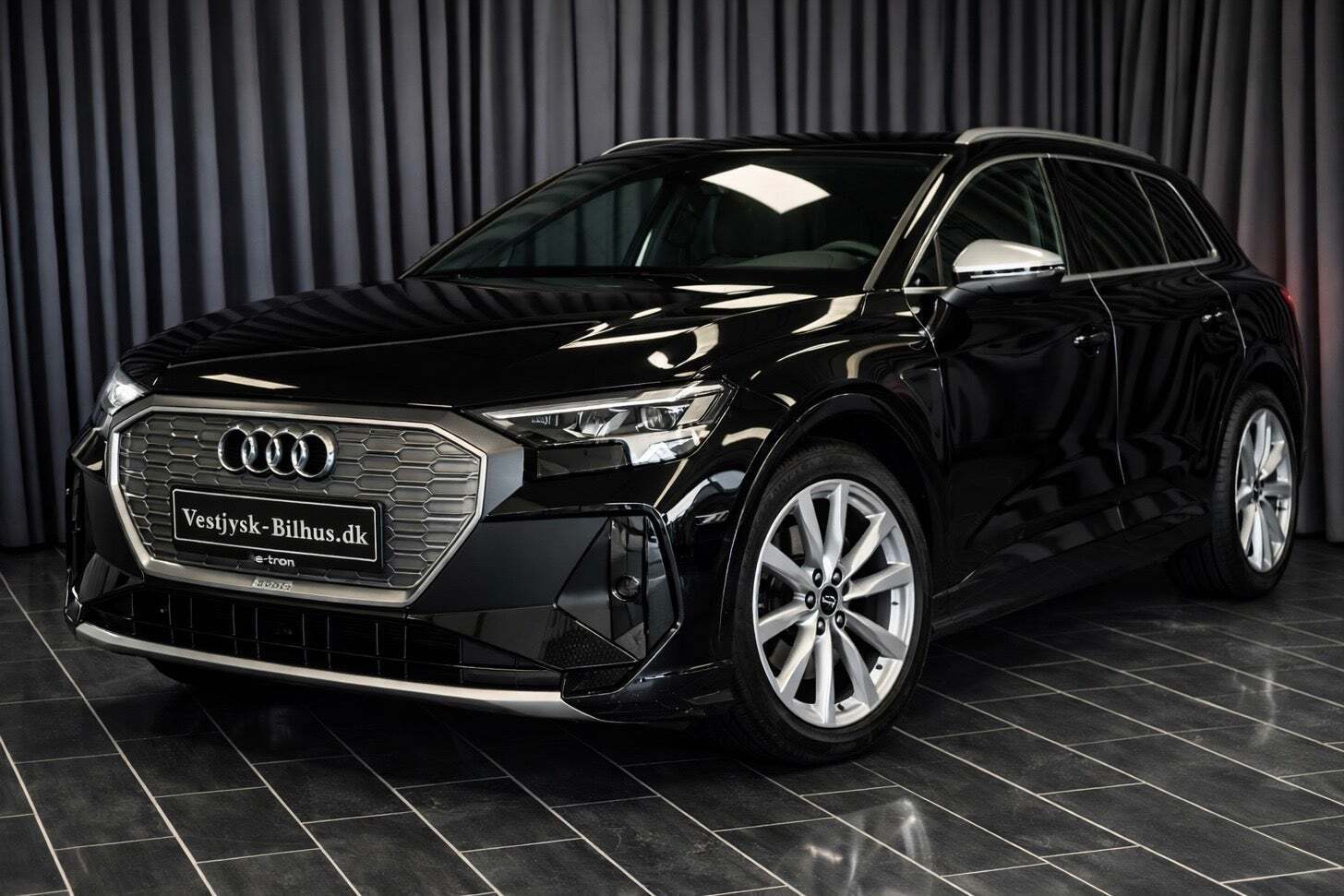 Audi Q4 e-tron 45 Progress