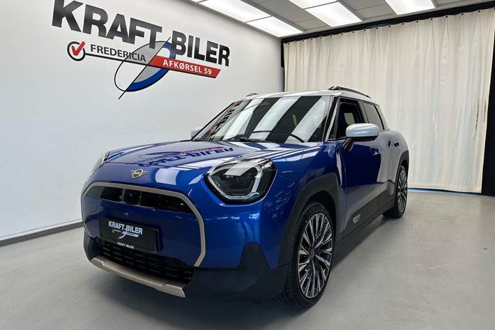 Blå Mini Aceman E fra 2025 set udefra