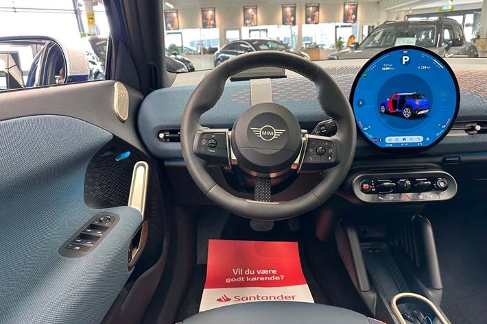 Blå Mini Aceman E fra 2025