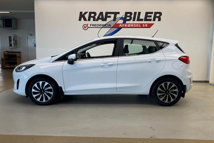 Hvid Ford Fiesta fra 2022