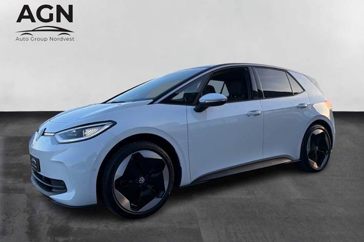 Hvid VW ID.3 fra 2025 set udefra