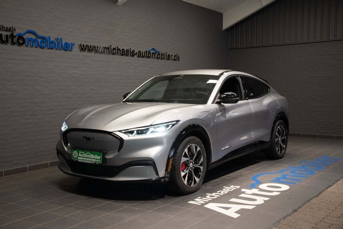 Ford Mustang Mach-E 88 Extended Range AWD