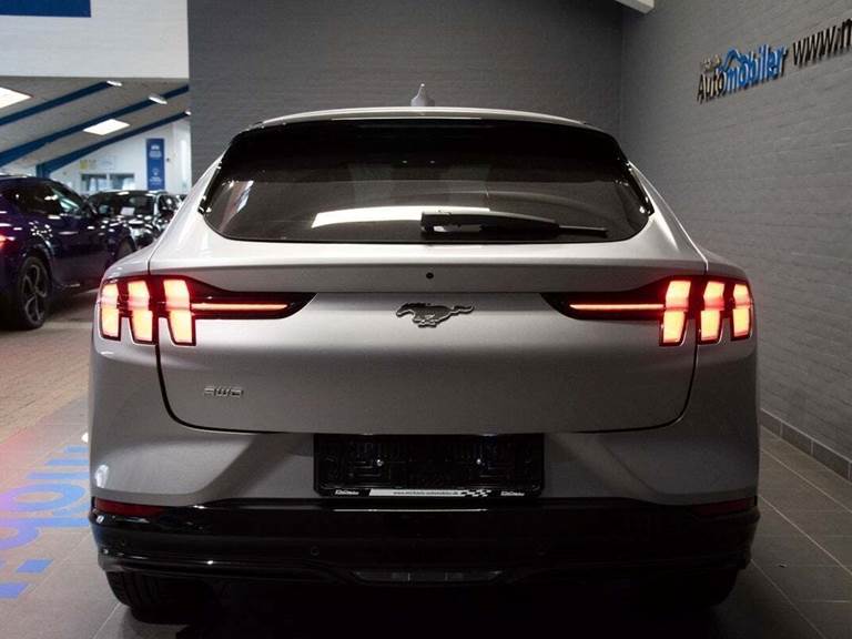 Ford Mustang Mach-E 88 Extended Range AWD