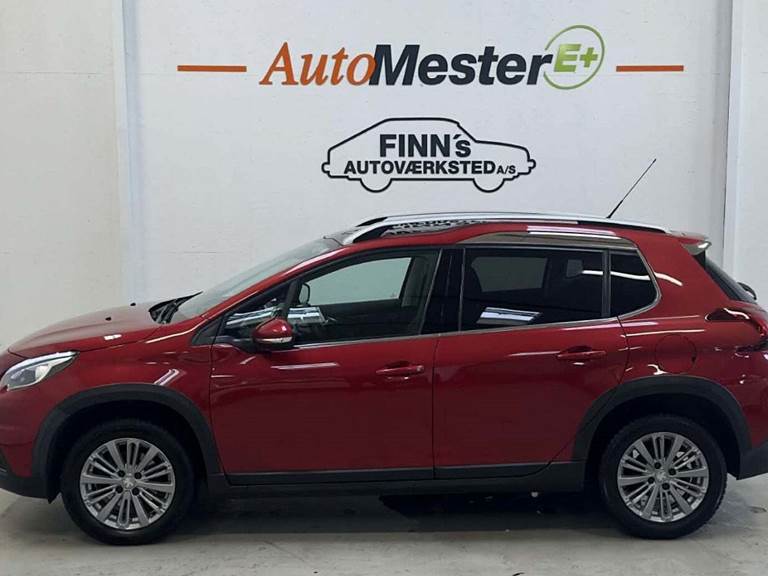 Peugeot 2008 1,2 e-THP 110 Allure Sky