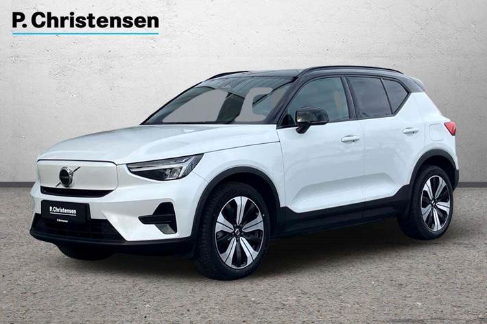 Hvid Volvo XC40 fra 2022 set udefra