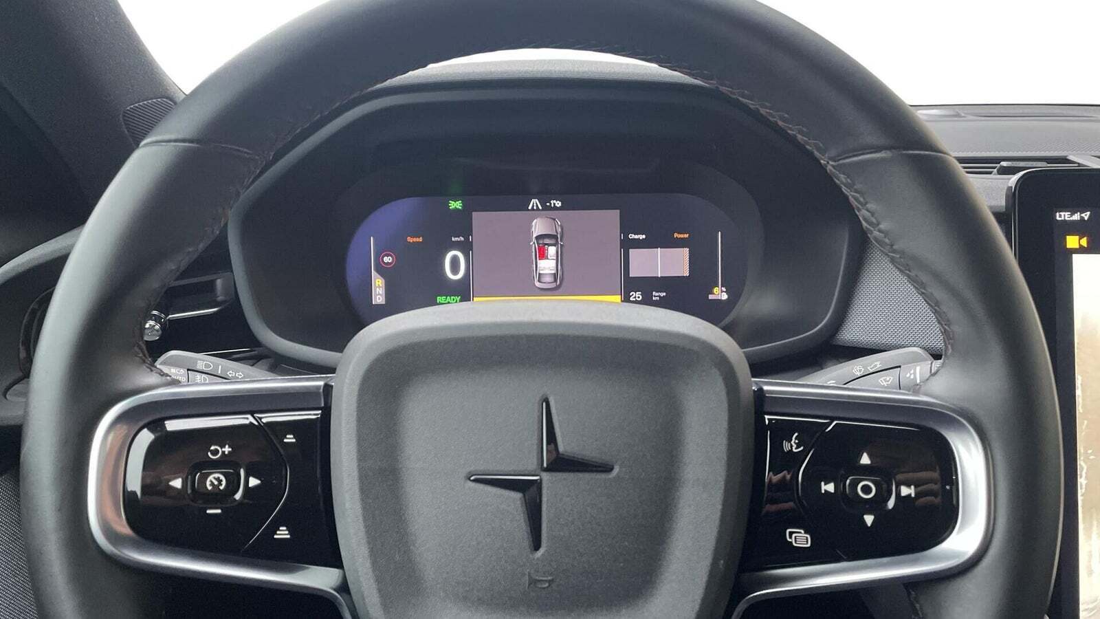 Hvid Polestar 2 fra 2023