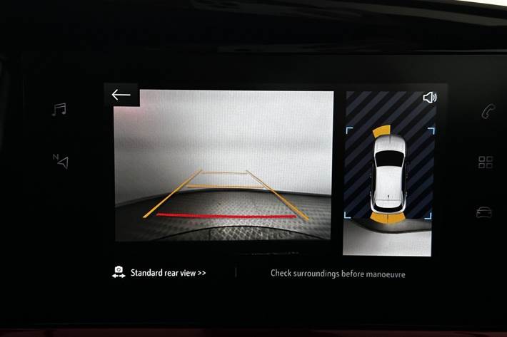 Hvid Opel Mokka-e fra 2023