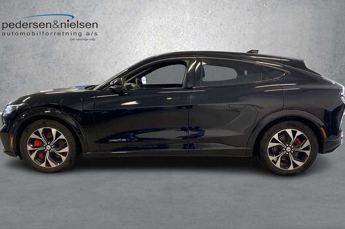 Sort Ford Mustang Mach-E fra 2024