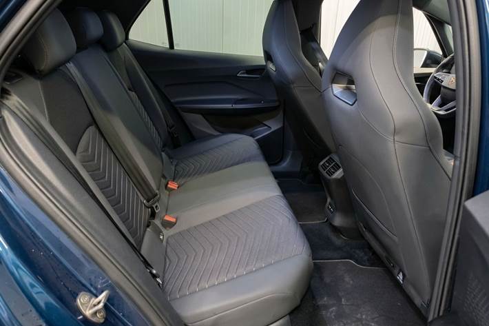 Blå Cupra Born fra 2021