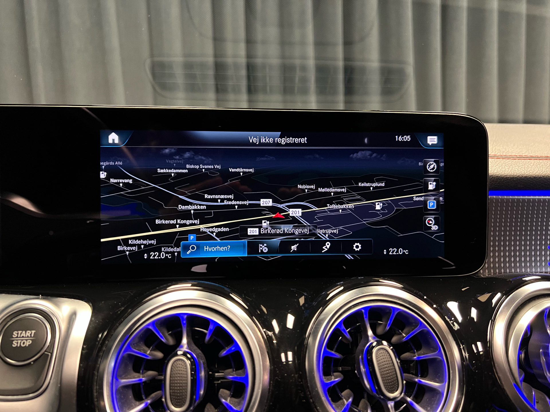 Sort Mercedes EQB 250+ fra 2023