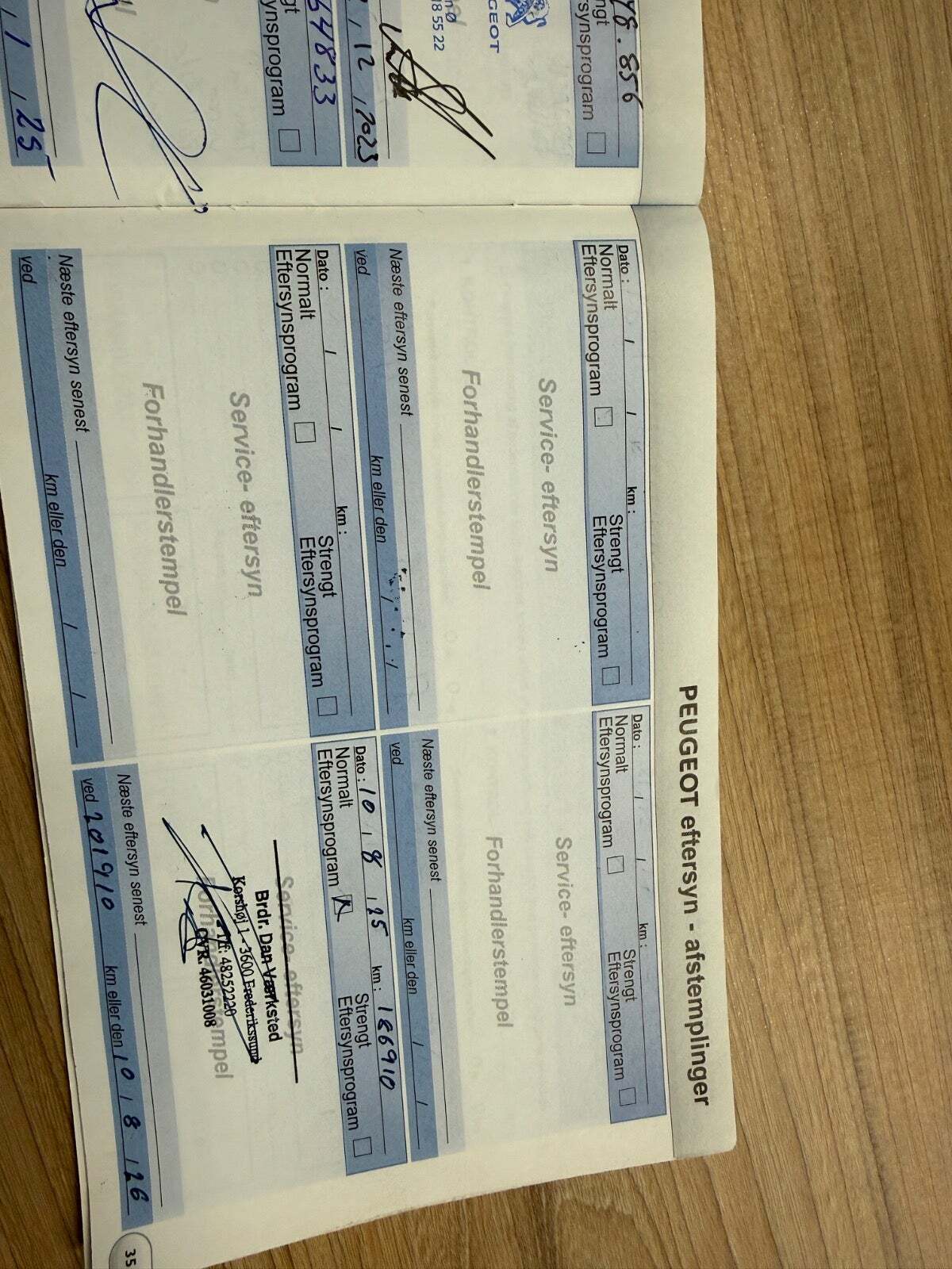 undefined Peugeot 208 fra 2014