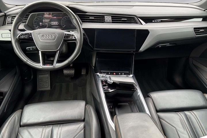 undefined Audi e-tron fra 2022