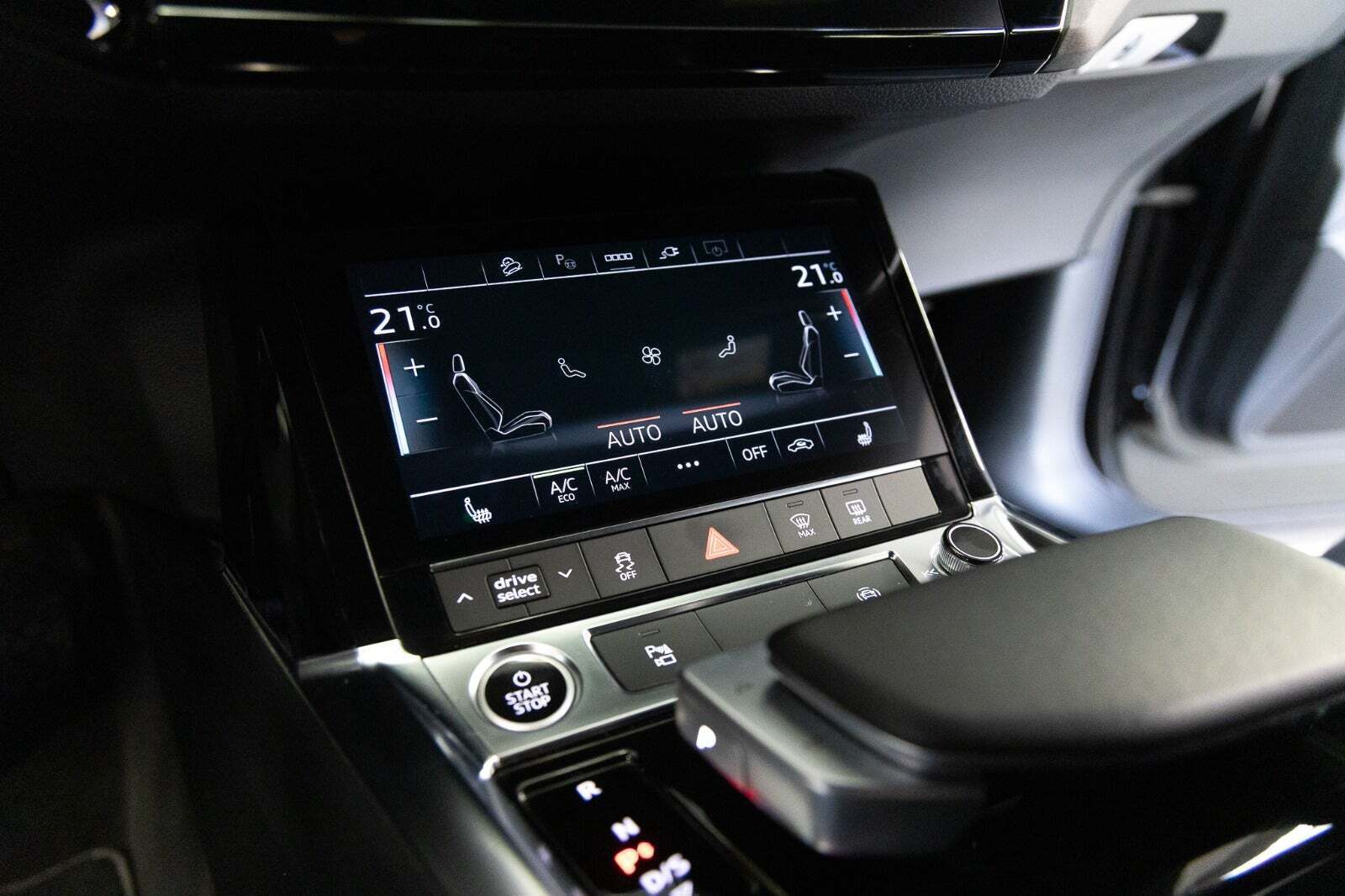 Sort Audi Q8 e-tron fra 2024