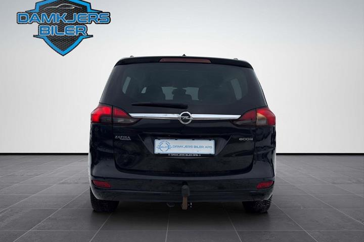 Sort Opel Zafira Tourer fra 2012