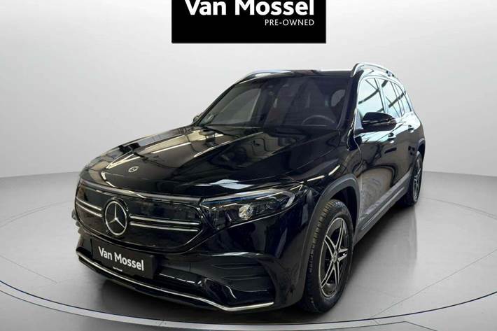 Sort Mercedes EQB250+ fra 2023 set udefra
