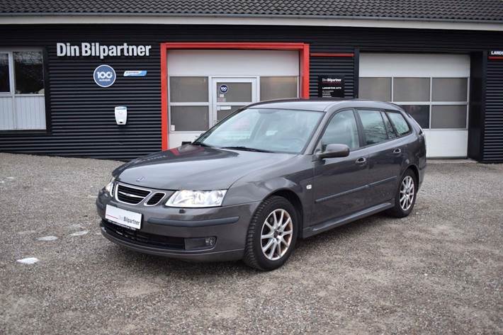 Grøn Saab 9-3 fra 2006
