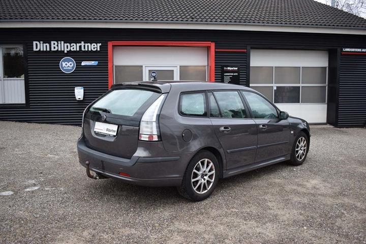 Grøn Saab 9-3 fra 2006