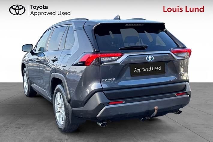 Grå Toyota RAV4 fra 2020