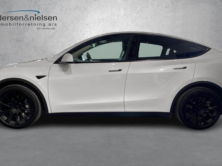 Tesla Model Y EL RWD 299HK 5d Aut.