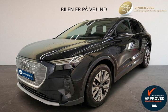 Sort Audi Q4 fra 2021 set udefra