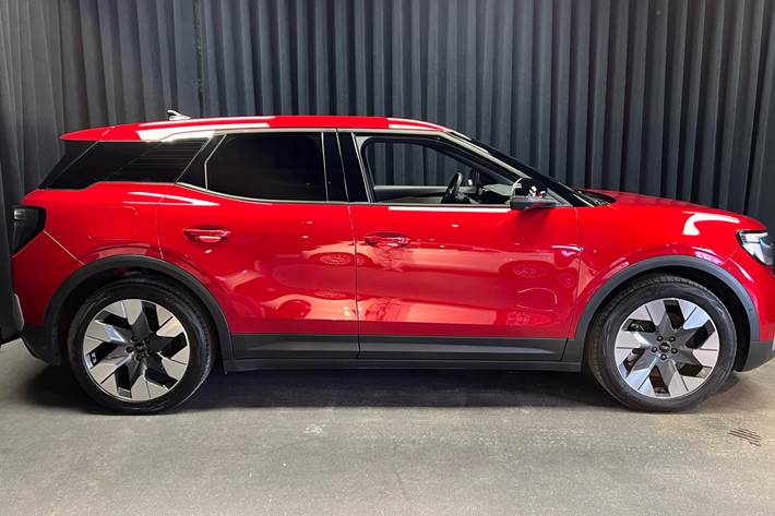 Rød Ford Explorer fra 2024