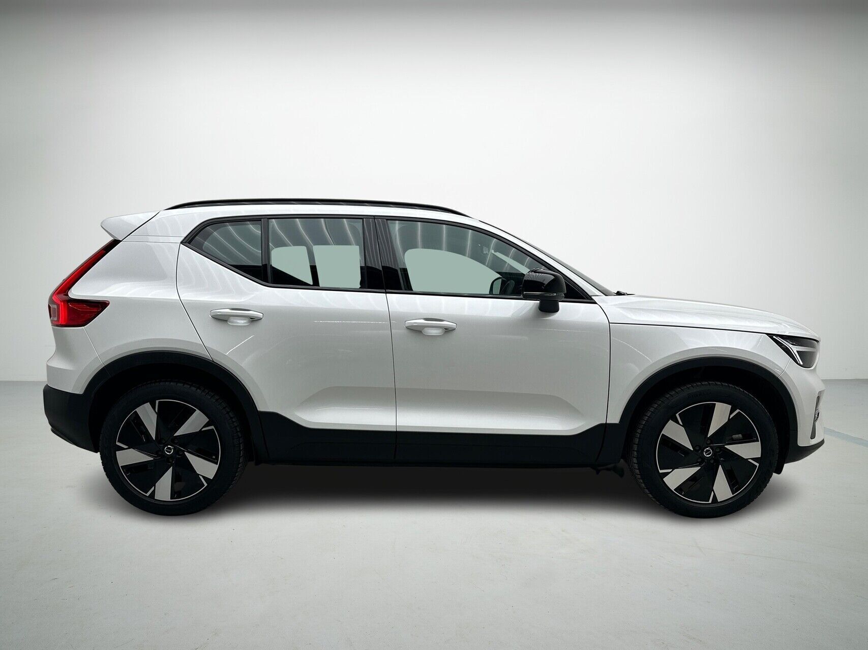 Volvo XC40 Recharge Extended Range Plus 252HK 5d Aut.