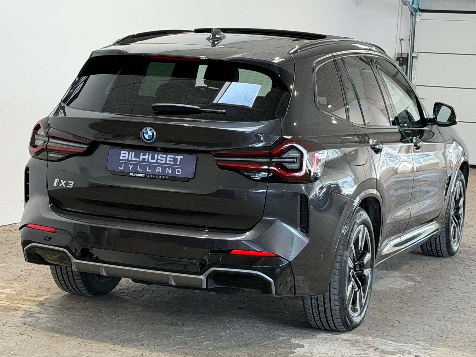 BMW iX3 Charged M-Sport
