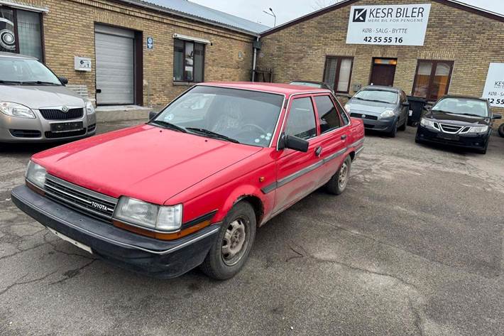 undefined Toyota Carina II fra 1987